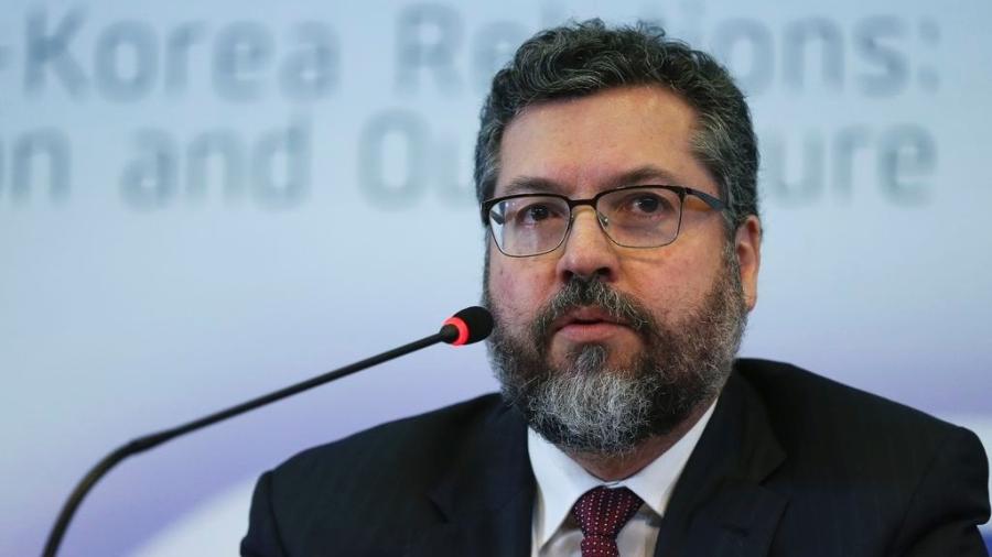 Ernesto Araújo irá depor na CPI da Covid nesta terça-feira