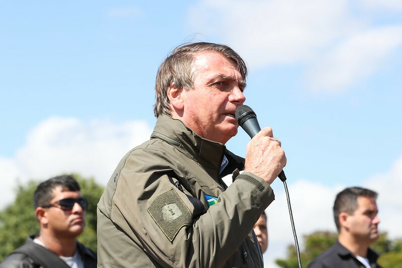 Bolsonaro convoca apoiadores para passeio de moto no Rio