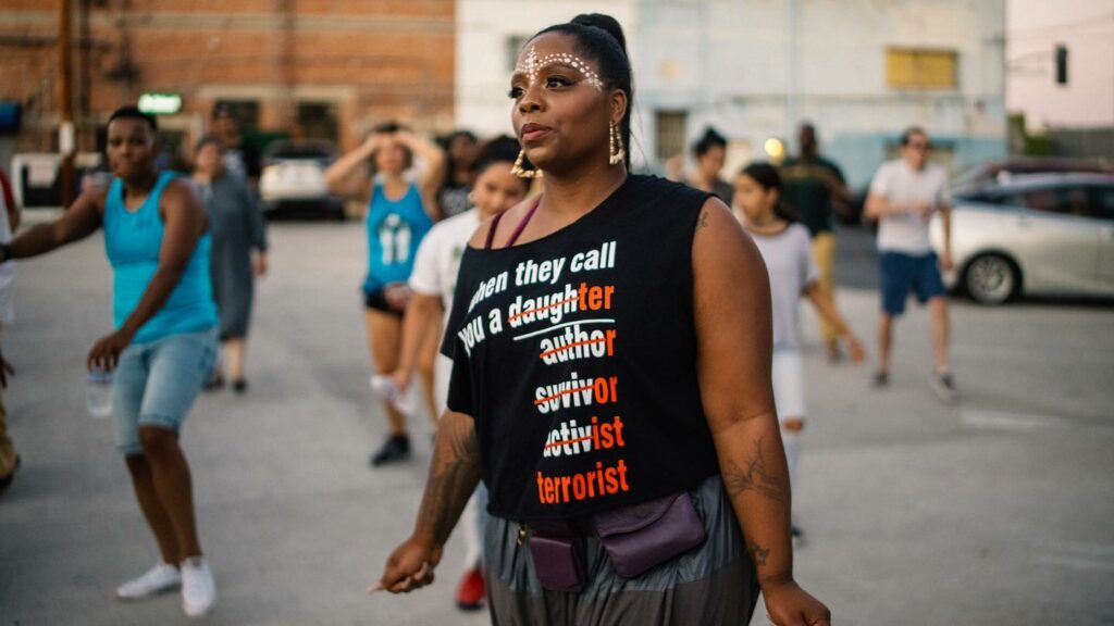 Após denúncias, fundadora do Black Live Matters deixa o posto