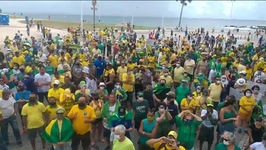 Baianos marcam presença em manifestação nacional