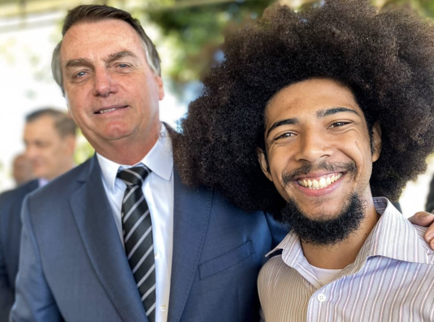 Alvo de piada por black power, apoiador nega que Bolsonaro tenha sido racista