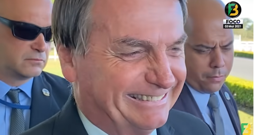 Web volta a se unir em apoio e diz que é #BolsonaroAte2026