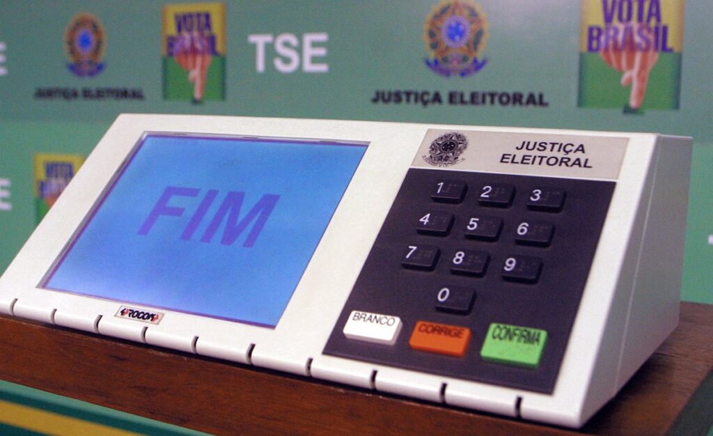 Oposição tentará derrubar voto auditável nesta sexta-feira
