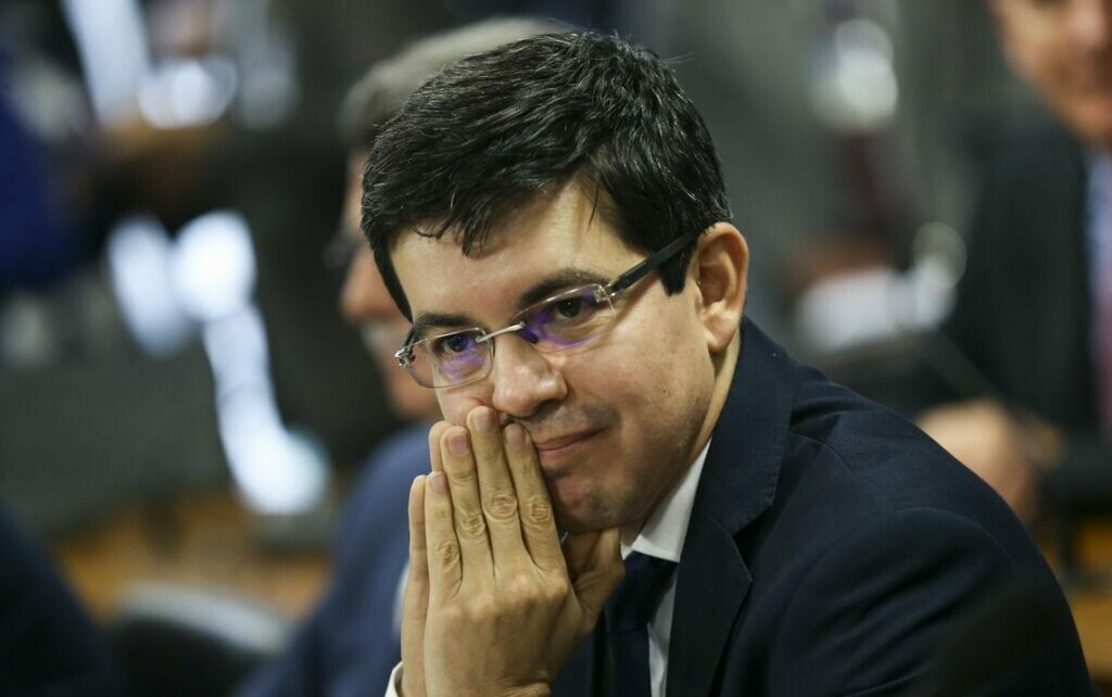 Randolfe: ‘CPI entra em fase de investigação de corrupção’