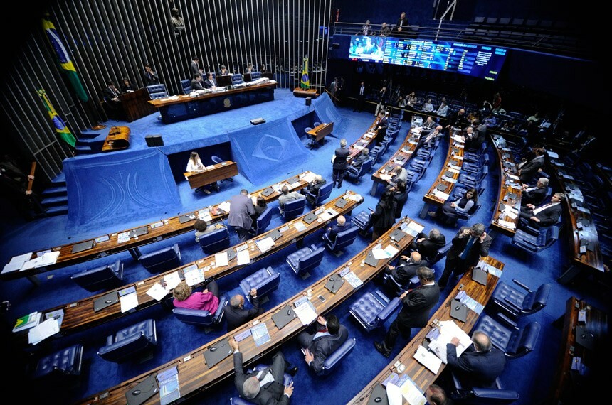 25% do Senado é alvo de ação por improbidade administrativa