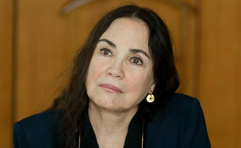 Regina Duarte chama artistas que a atacaram de “perversos”