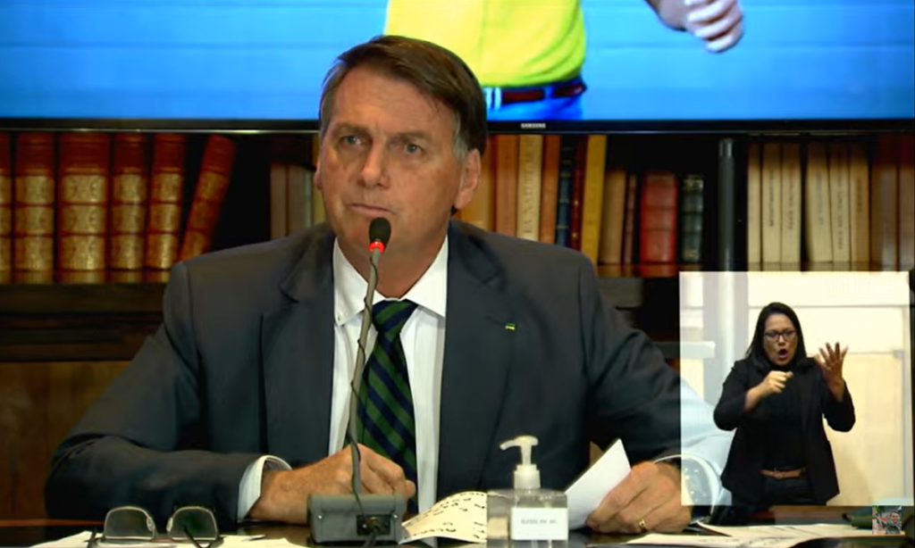 Entidade quer derrubar live de Bolsonaro sobre fraude eleitoral