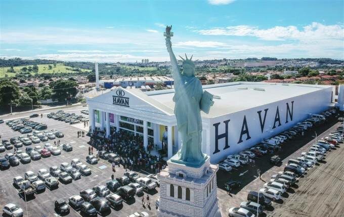 Grupo quer ir à Justiça contra estátua da Havan no Maranhão