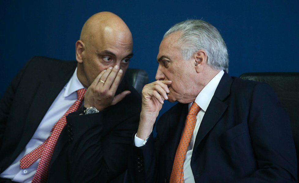 Moraes autoriza Temer a marcar encontro entre ele e Bolsonaro