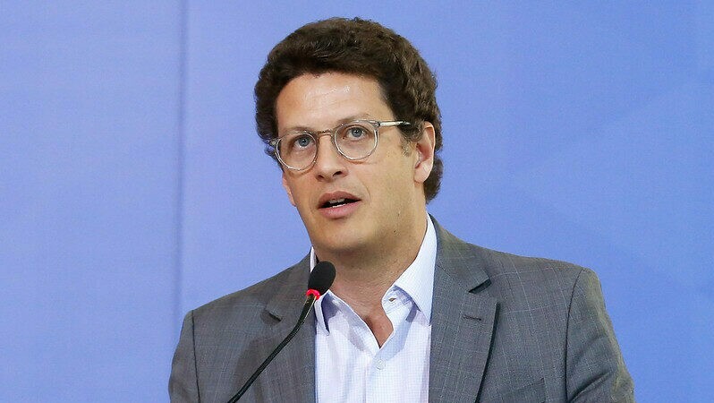 Salles convoca para atos do 7 de setembro: “Sem baderna”