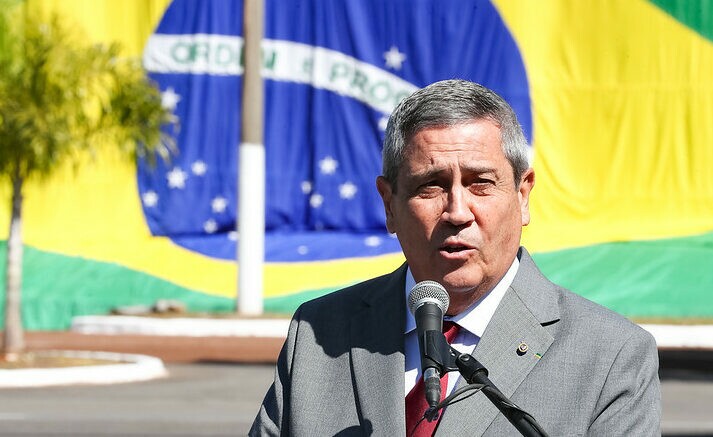 Câmara convoca Braga Netto para explicar “ameaça à eleição”