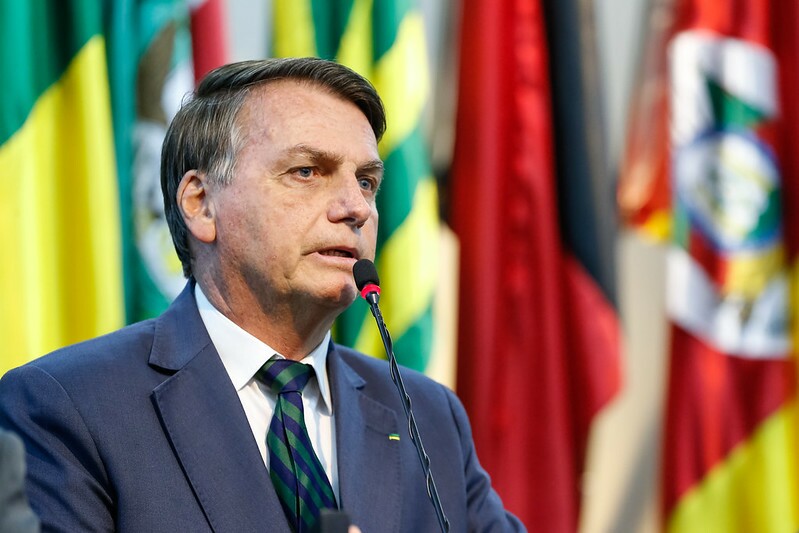 “Só Deus me tira daqui. Não errei”, declara Jair Bolsonaro