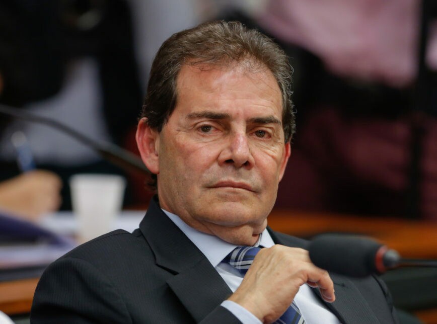 Deputado ofende Bolsonaro após comissão vetar voto auditável