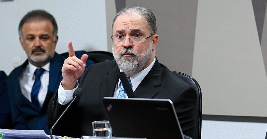 CPI: Aras é contra a quebra de sigilo de assessores de Bolsonaro