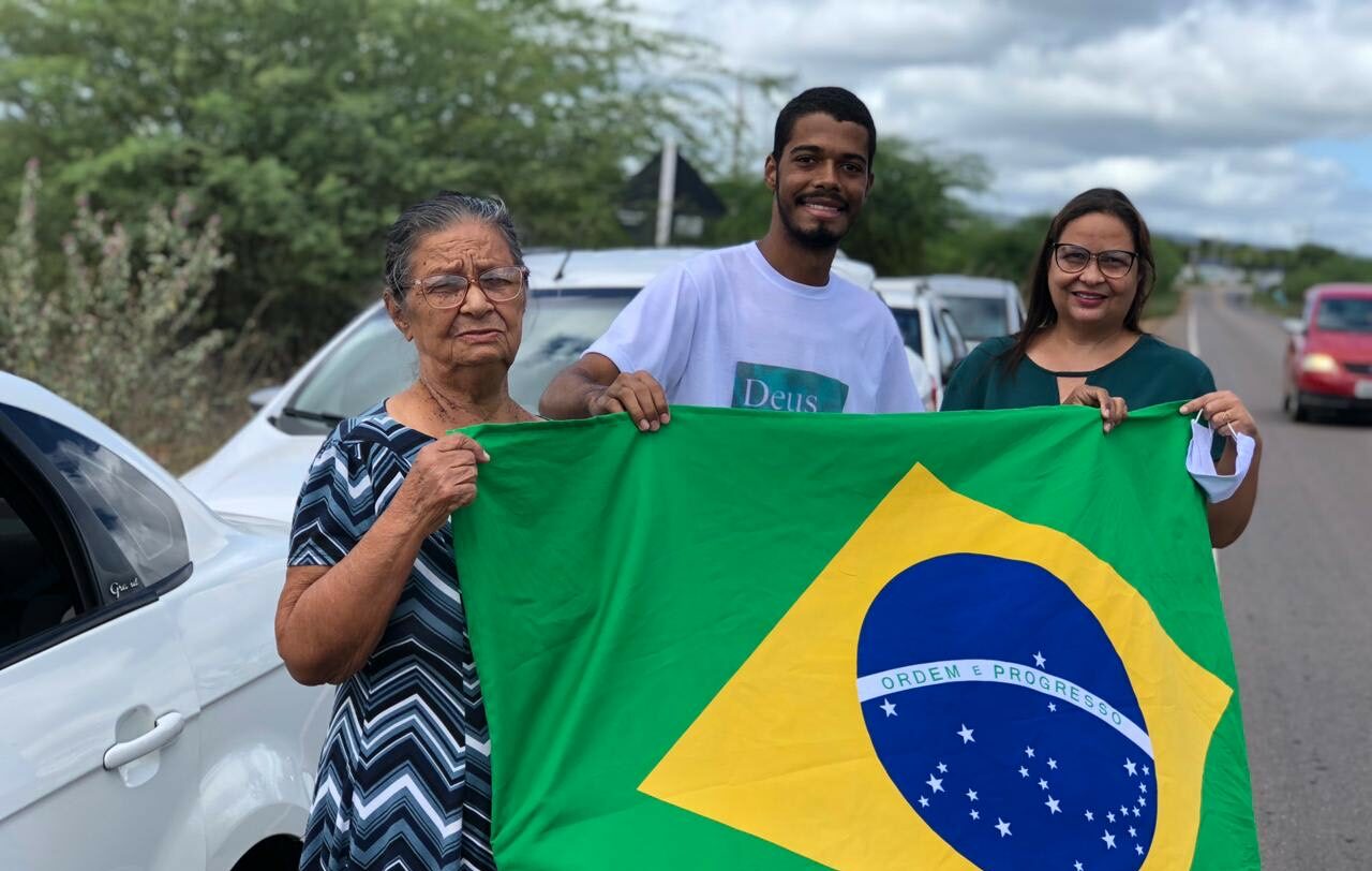 Grupo de Petrolândia se une no 7 de setembro em ato pró-governo